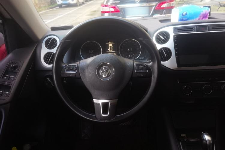 Used Volkswagen Tiguan 2016 280TSI Automatic Two-Wheel Drive Silk Road Comfort Edition Steering Wheel