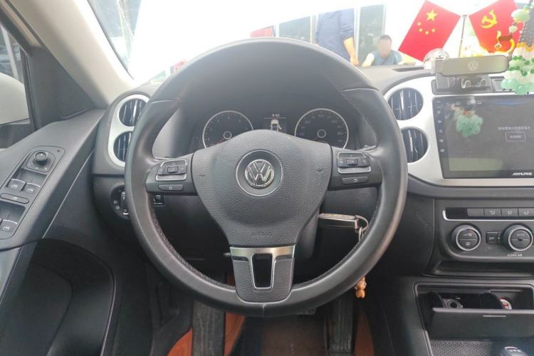 Used Volkswagen Tiguan 2016 280TSI Automatic Two-Wheel Drive Silk Road Comfort Edition Steering Wheel