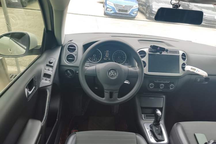 Used Volkswagen Tiguan 2016 300TSI Automatic Two-Wheel Drive Trend Edition Steering Wheel