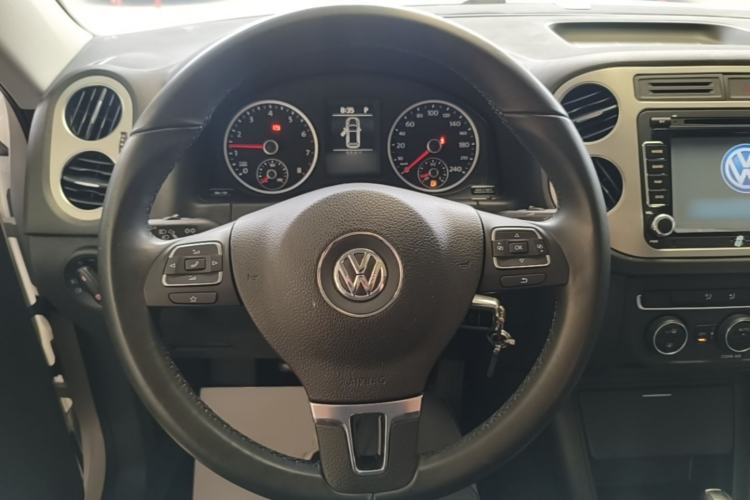 Used Volkswagen Tiguan 2016 300TSI Automatic All-Wheel Drive Fashion Vision Edition Steering Wheel