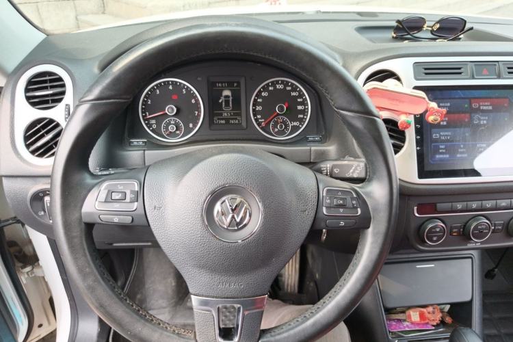 Used Volkswagen Tiguan 2016 280TSI Automatic Two-Wheel Drive Silk Road Comfort Edition Steering Wheel