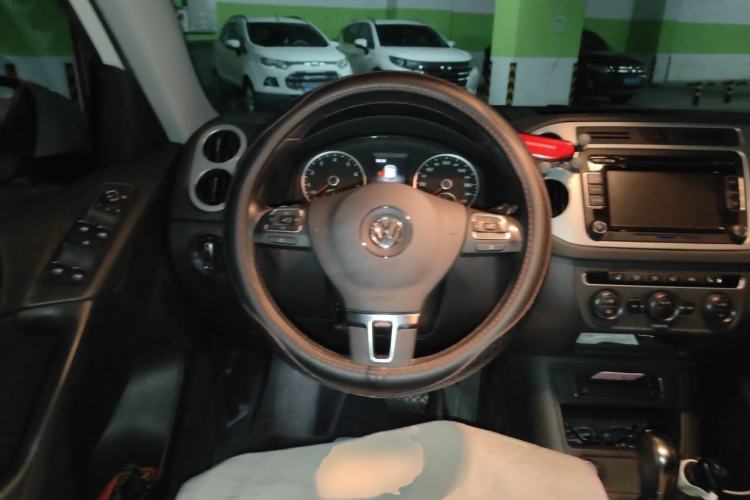 Used Volkswagen Tiguan 2016 300TSI Automatic Two-Wheel Drive Luxury Edition Steering Wheel