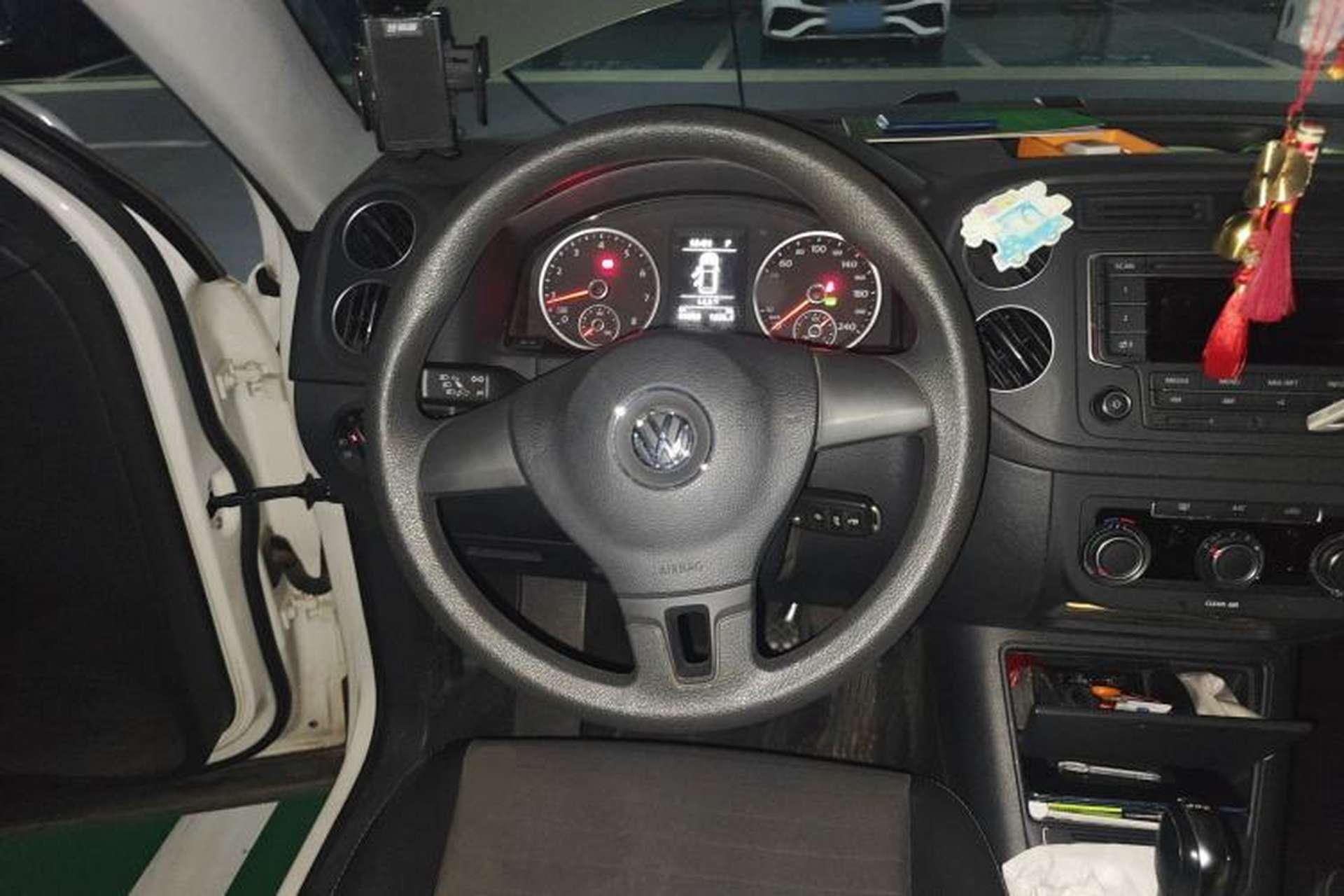 Used Volkswagen Tiguan 2016 280TSI Automatic Two-Wheel-Drive Silk Road Style Edition Steering Wheel