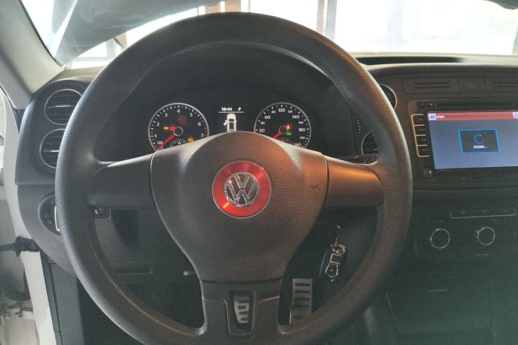 Used Volkswagen Tiguan 2016 280TSI Automatic Two-Wheel-Drive Silk Road Style Edition Steering Wheel