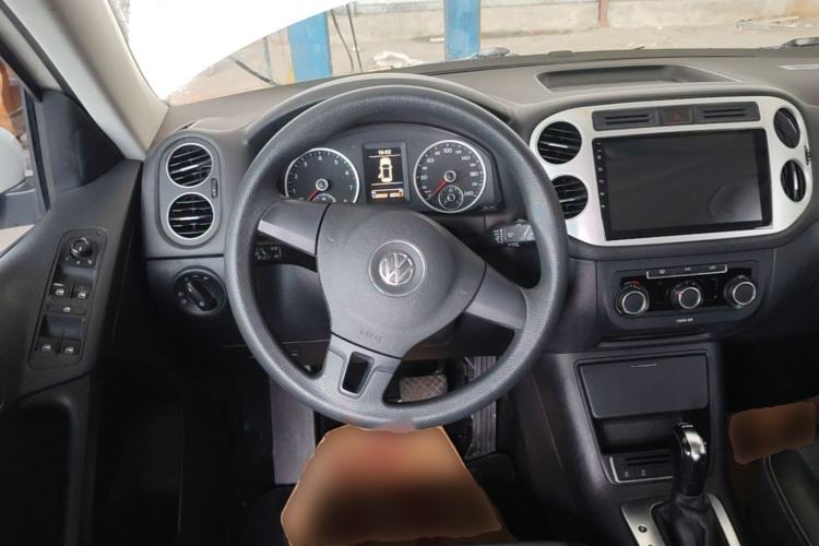 Used Volkswagen Tiguan 2016 280TSI Automatic Two-Wheel-Drive Silk Road Style Edition Steering Wheel