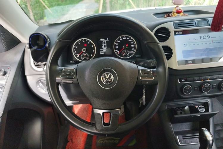 Used Volkswagen Tiguan 2016 280TSI Automatic Two-Wheel-Drive Silk Road Style Edition Steering Wheel
