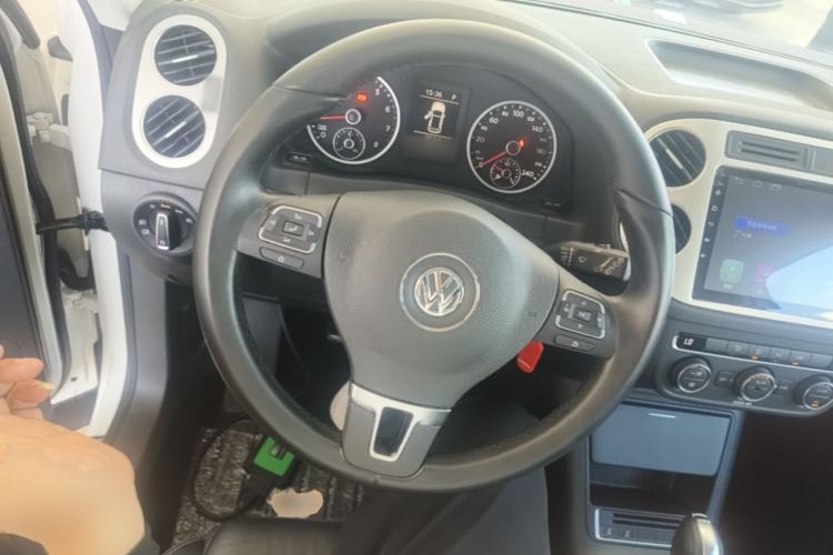 Used Volkswagen Tiguan 2016 280TSI Automatic Two-Wheel Drive Silk Road Comfort Edition Steering Wheel