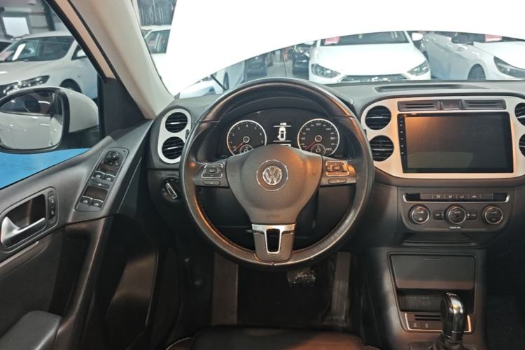 Used Volkswagen Tiguan 2016 280TSI Automatic Two-Wheel Drive Silk Road Comfort Edition Steering Wheel