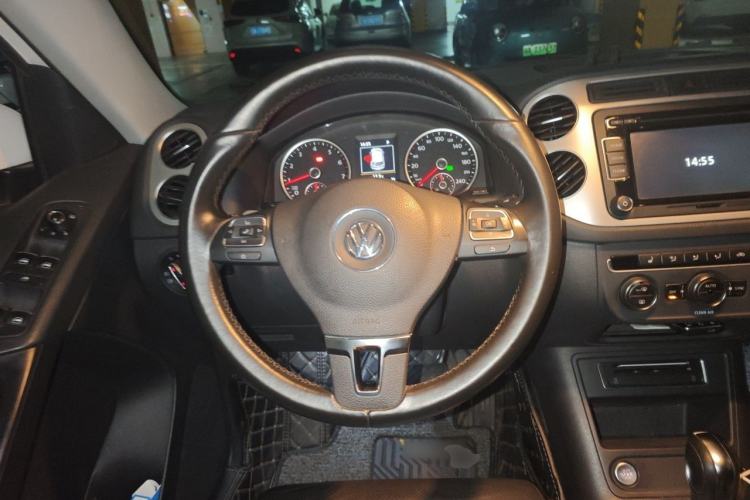 Used Volkswagen Tiguan 2016 300TSI Automatic Two-Wheel Drive Luxury Edition Steering Wheel