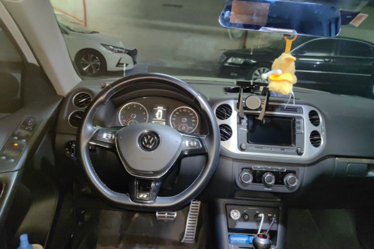 Used Volkswagen Tiguan 2016 280TSI Automatic Two-Wheel-Drive Silk Road Style Edition Steering Wheel