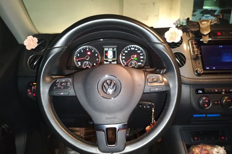 Used Volkswagen Tiguan 2016 2.0 TSI Four-Wheel Drive Standard Version Steering Wheel