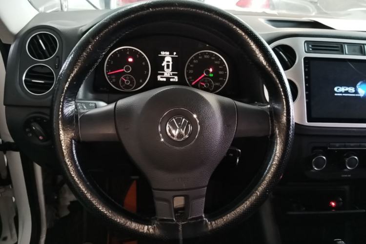 Used Volkswagen Tiguan 2016 280TSI Automatic Two-Wheel-Drive Silk Road Style Edition Steering Wheel