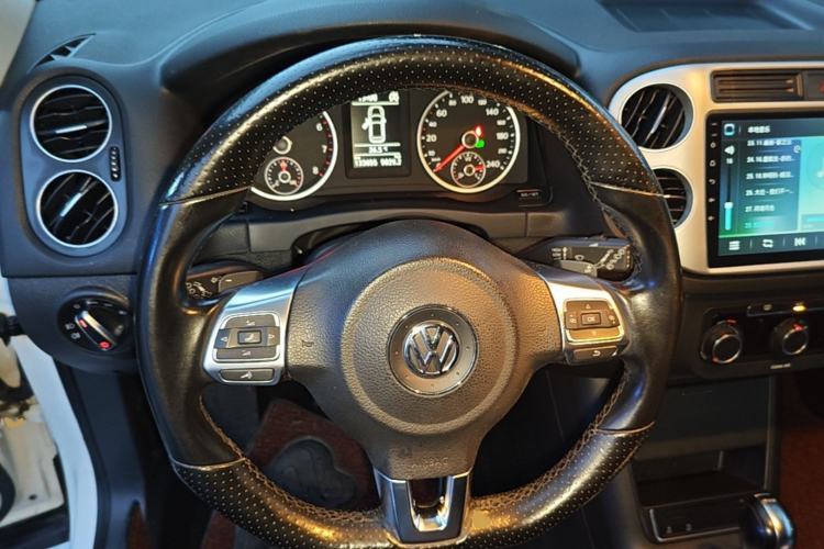 Used Volkswagen Tiguan 2016 280TSI Automatic Two-Wheel-Drive Silk Road Style Edition Steering Wheel