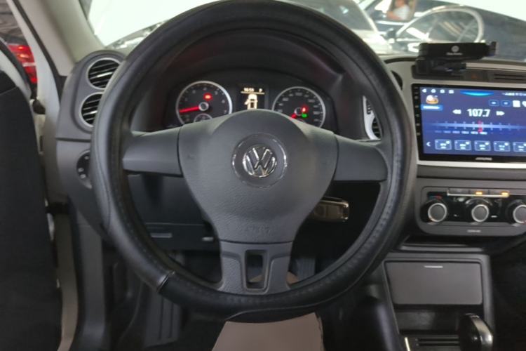 Used Volkswagen Tiguan 2016 280TSI Automatic Two-Wheel-Drive Silk Road Style Edition Steering Wheel