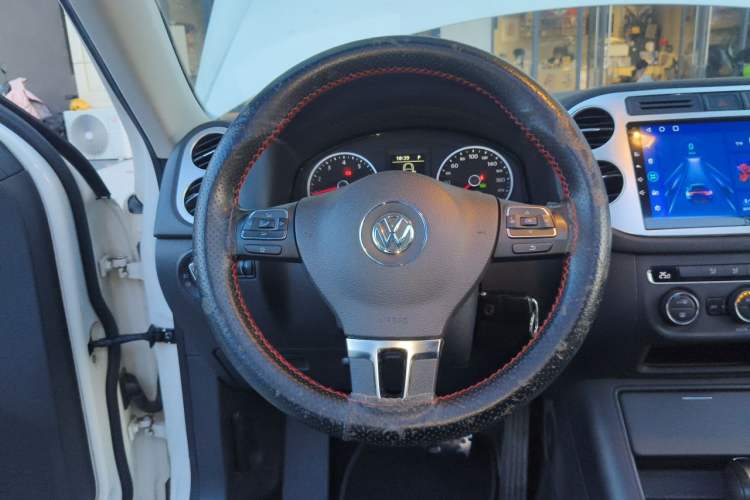 Used Volkswagen Tiguan 2016 300TSI Automatic Two-Wheel Drive Comfort Edition Steering Wheel