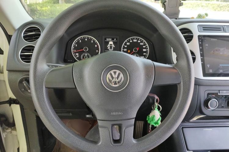 Used Volkswagen Tiguan 2016 280TSI Automatic Two-Wheel-Drive Silk Road Style Edition Steering Wheel