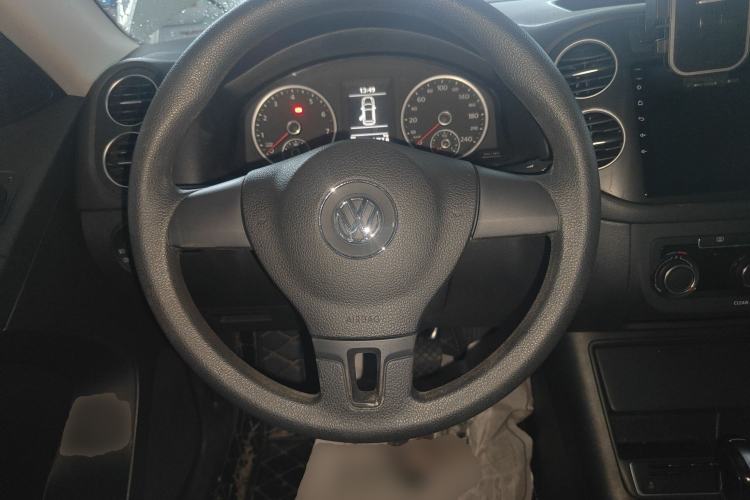 Used Volkswagen Tiguan 2016 300TSI Automatic Two-Wheel Drive Trend Edition Steering Wheel