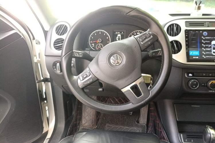 Used Volkswagen Tiguan 2016 280TSI Automatic Two-Wheel Drive Silk Road Comfort Edition Steering Wheel