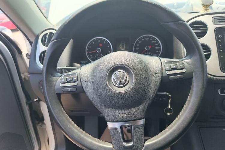 Used Volkswagen Tiguan 2016 300TSI Automatic All-Wheel Drive Fashion Vision Edition Steering Wheel