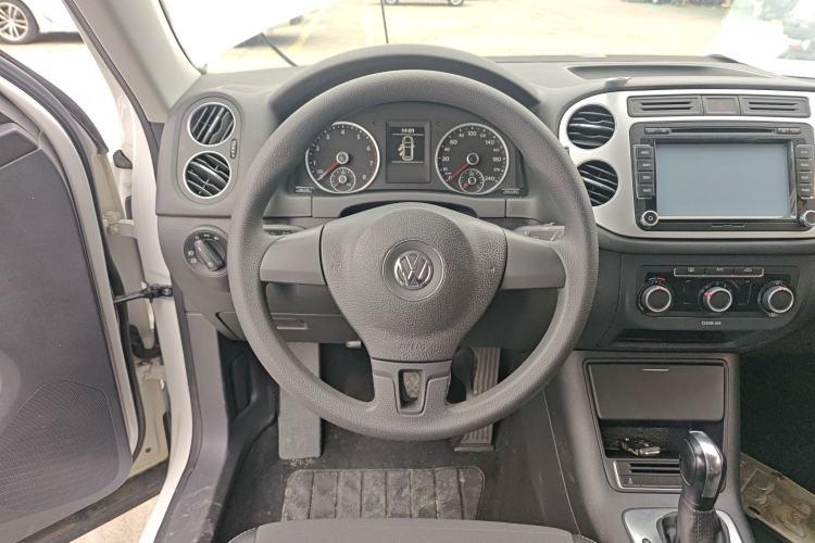 Used Volkswagen Tiguan 2016 300TSI Automatic Two-Wheel Drive Trend Edition Steering Wheel