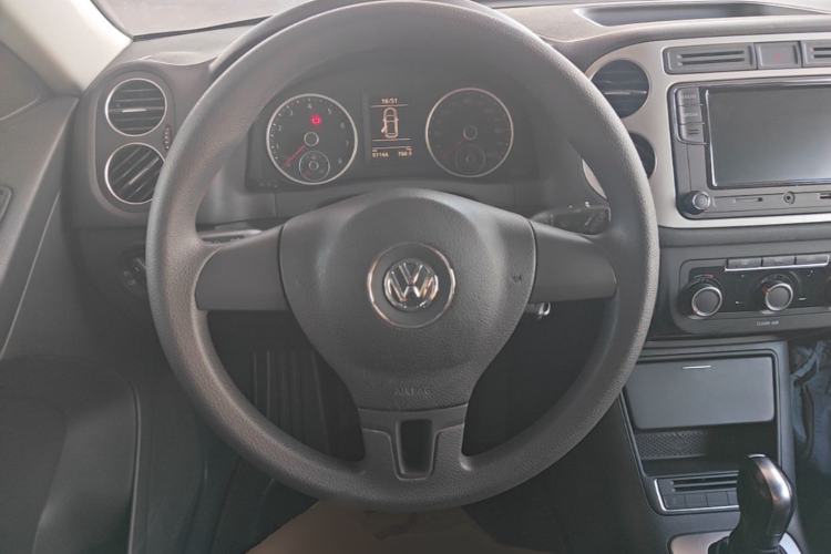 Used Volkswagen Tiguan 2016 300TSI Automatic Two-Wheel Drive Trend Edition Steering Wheel