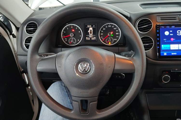 Used Volkswagen Tiguan 2016 280TSI Automatic Two-Wheel-Drive Silk Road Style Edition Steering Wheel