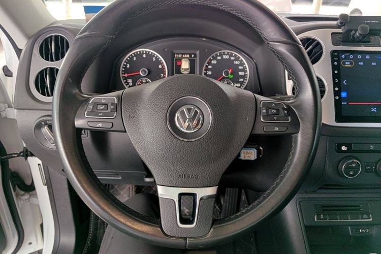 Used Volkswagen Tiguan 2016 2.0 TSI Four-Wheel Drive Standard Version Steering Wheel