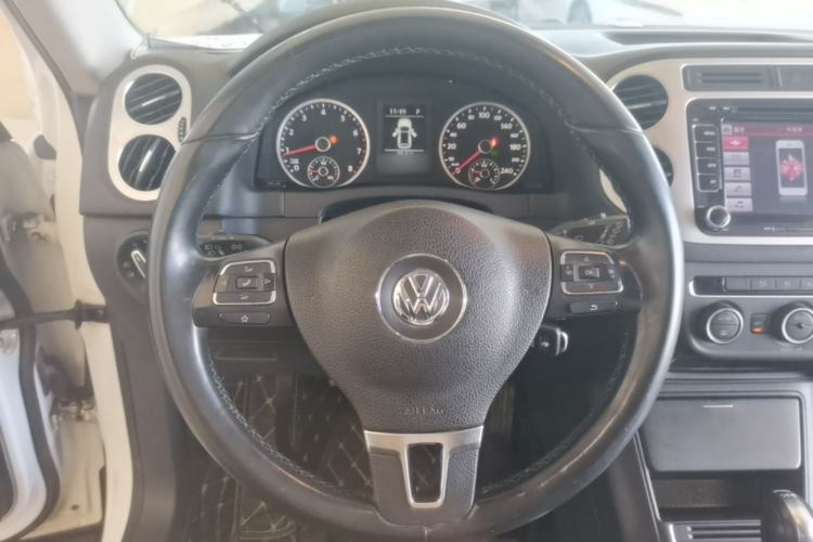 Used Volkswagen Tiguan 2016 280TSI Automatic Two-Wheel Drive Silk Road Comfort Edition Steering Wheel