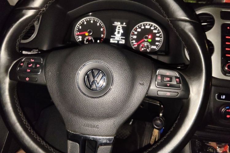 Used Volkswagen Tiguan 2016 300TSI Automatic Two-Wheel Drive Comfort Edition Steering Wheel
