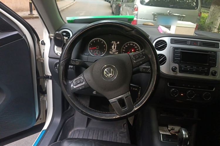 Used Volkswagen Tiguan 2016 280TSI Automatic Two-Wheel Drive Silk Road Comfort Edition Steering Wheel