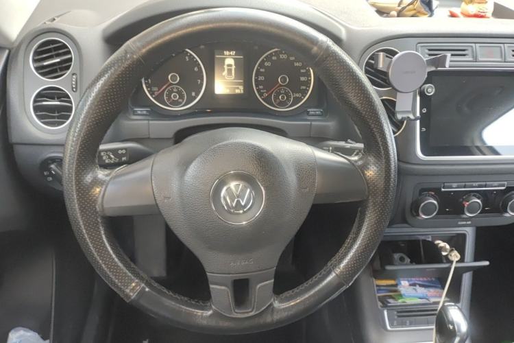 Used Volkswagen Tiguan 2016 280TSI Automatic Two-Wheel-Drive Silk Road Style Edition Steering Wheel
