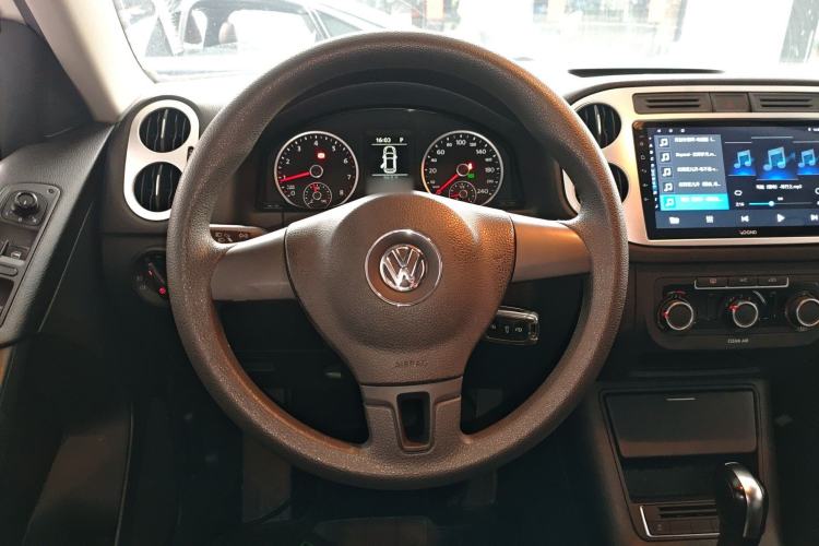Used Volkswagen Tiguan 2016 300TSI Automatic Two-Wheel Drive Trend Edition Steering Wheel