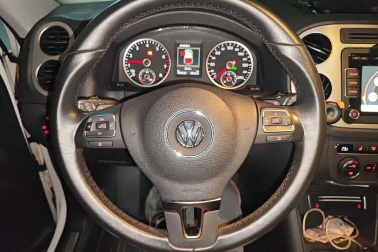 Used Volkswagen Tiguan 2016 300TSI Automatic Two-Wheel Drive Luxury Edition Steering Wheel