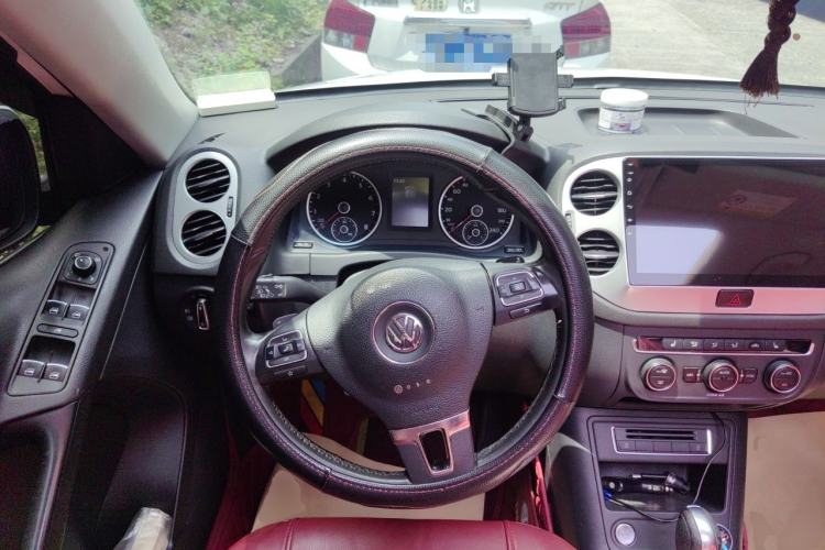 Used Volkswagen Tiguan 2016 300TSI Automatic Two-Wheel Drive Luxury Edition Steering Wheel