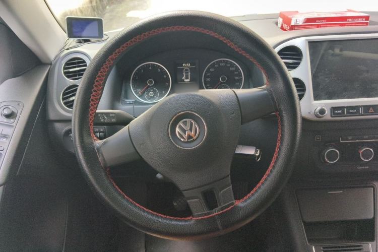 Used Volkswagen Tiguan 2016 300TSI Manual Two-Wheel Drive Trend Edition Steering Wheel