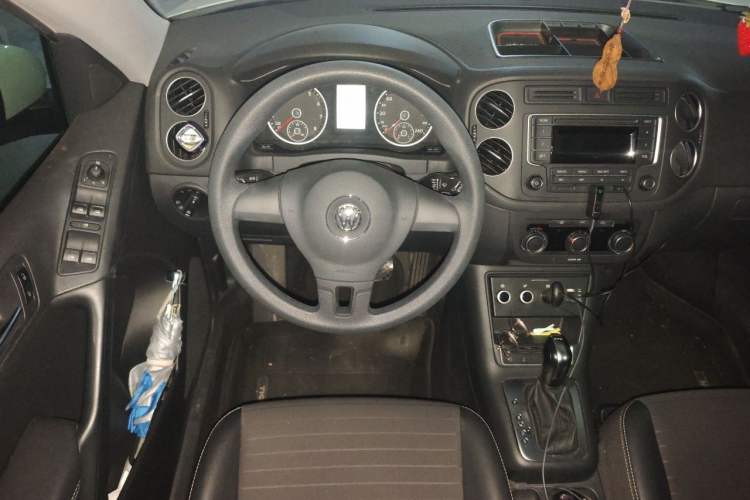 Used Volkswagen Tiguan 2016 280TSI Automatic Two-Wheel-Drive Silk Road Style Edition Steering Wheel