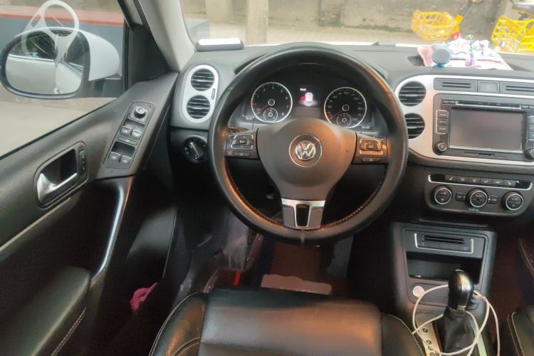 Used Volkswagen Tiguan 2016 300TSI Automatic Two-Wheel Drive Luxury Edition Steering Wheel