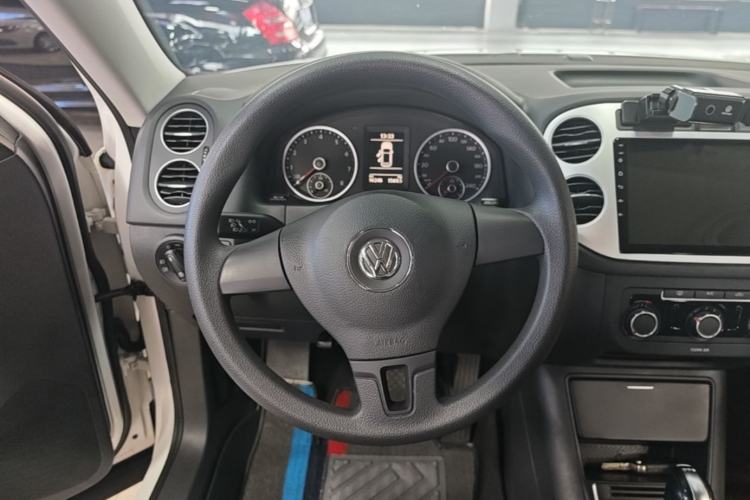 Used Volkswagen Tiguan 2016 280TSI Automatic Two-Wheel-Drive Silk Road Style Edition Steering Wheel