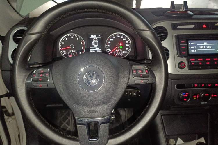 Used Volkswagen Tiguan 2016 300TSI Automatic Two-Wheel Drive Comfort Edition Steering Wheel