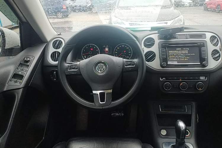 Used Volkswagen Tiguan 2016 300TSI Automatic Two-Wheel Drive Luxury Edition Steering Wheel