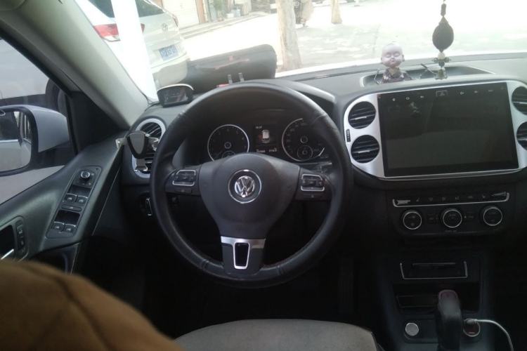 Used Volkswagen Tiguan 2016 300TSI Automatic Two-Wheel Drive Luxury Edition Steering Wheel