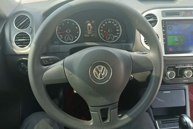 Used Volkswagen Tiguan 2016 280TSI Automatic Two-Wheel-Drive Silk Road Style Edition Steering Wheel