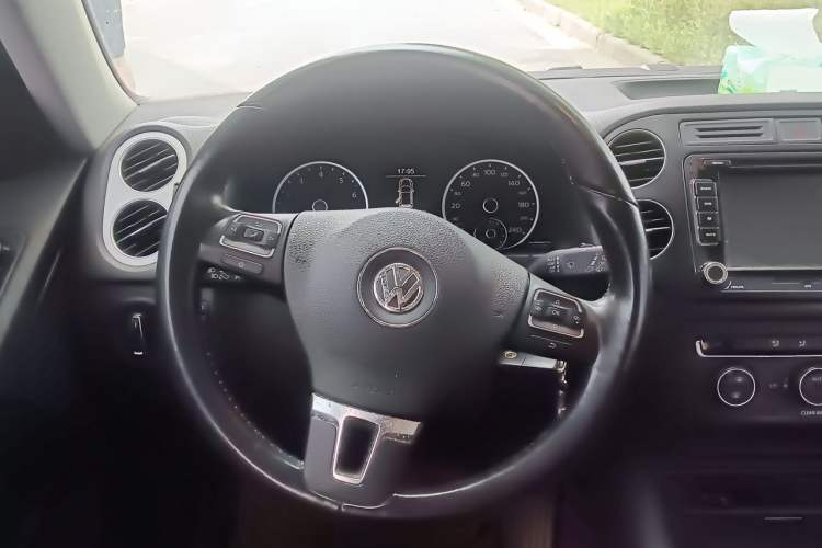 Used Volkswagen Tiguan 2016 300TSI Automatic Two-Wheel Drive Comfort Edition Steering Wheel