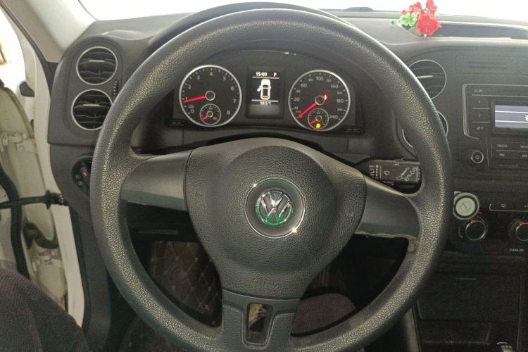 Used Volkswagen Tiguan 2016 280TSI Automatic Two-Wheel-Drive Silk Road Style Edition Steering Wheel
