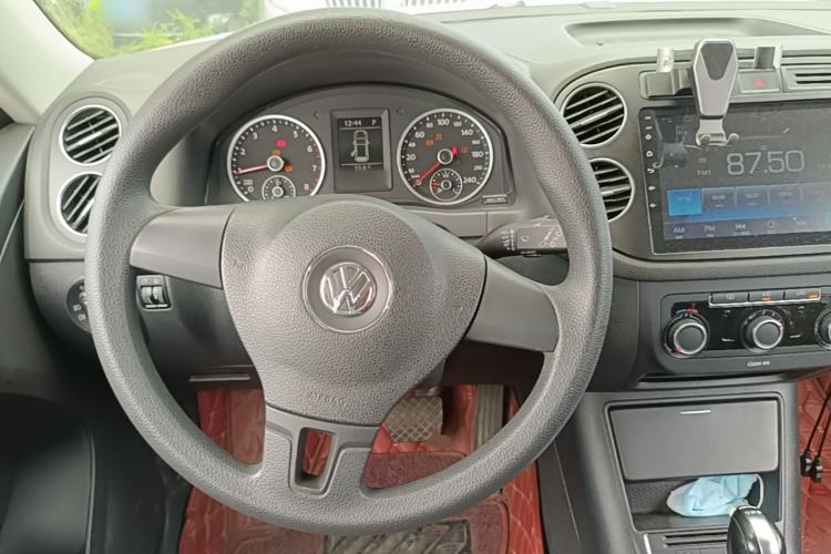 Used Volkswagen Tiguan 2016 280TSI Automatic Two-Wheel-Drive Silk Road Style Edition Steering Wheel