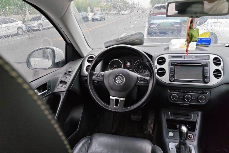 Used Volkswagen Tiguan 2016 300TSI Automatic Two-Wheel Drive Luxury Edition Steering Wheel