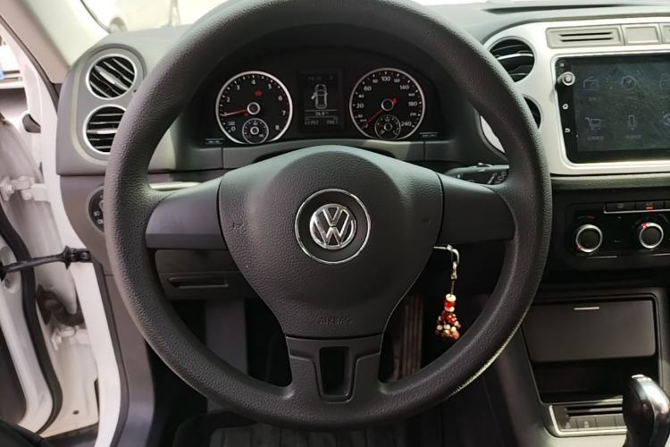 Used Volkswagen Tiguan 2016 280TSI Automatic Two-Wheel-Drive Silk Road Style Edition Steering Wheel