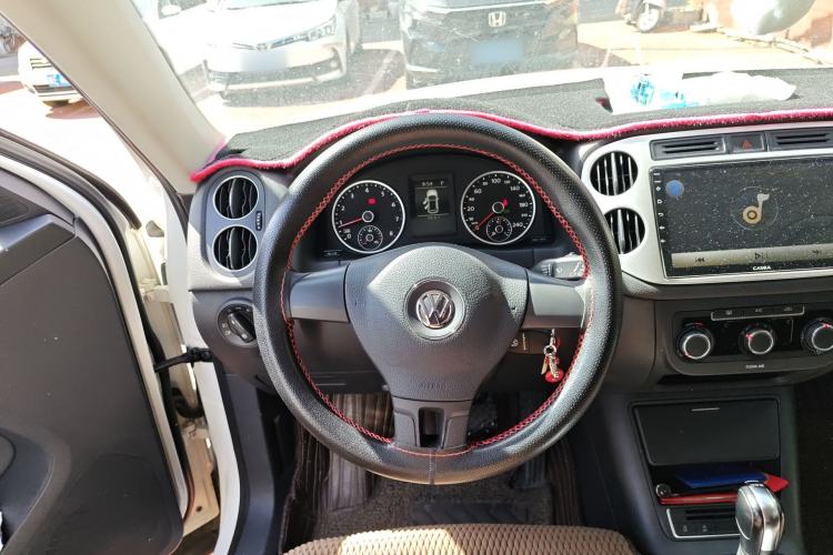 Used Volkswagen Tiguan 2016 280TSI Automatic Two-Wheel-Drive Silk Road Style Edition Steering Wheel