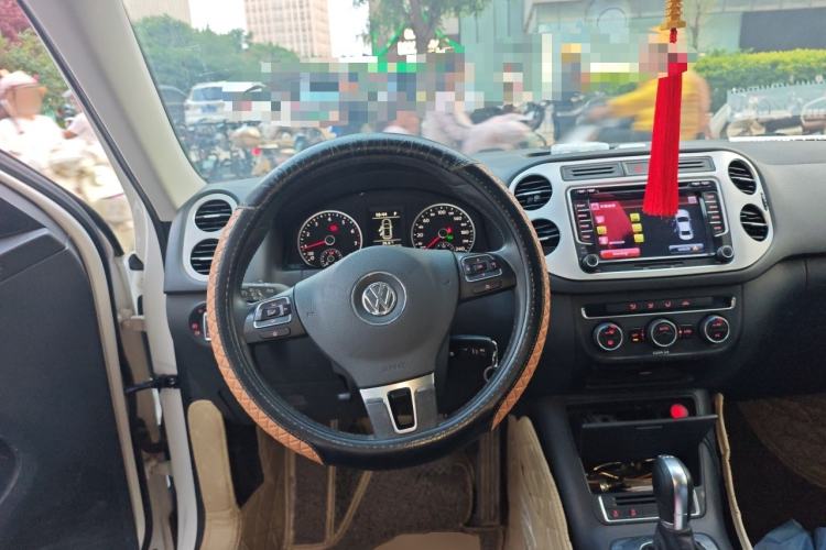 Used Volkswagen Tiguan 2016 280TSI Automatic Two-Wheel Drive Silk Road Comfort Edition Steering Wheel