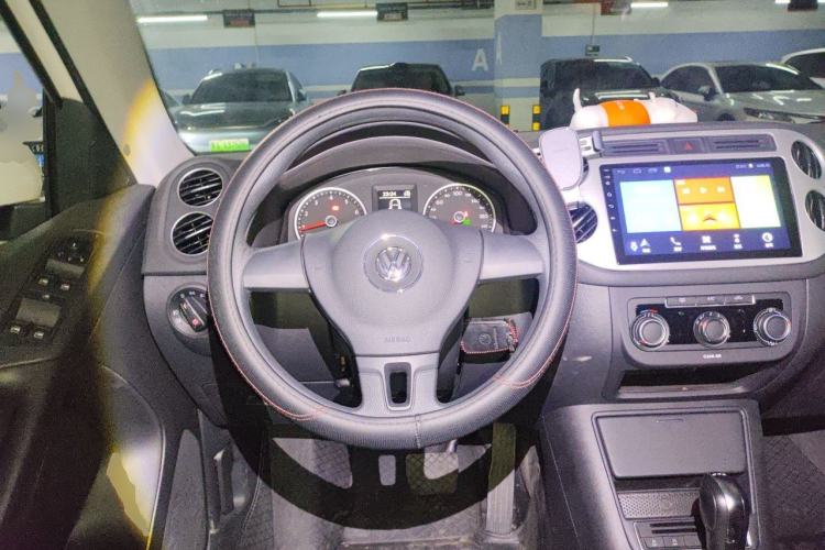 Used Volkswagen Tiguan 2016 280TSI Automatic Two-Wheel-Drive Silk Road Style Edition Steering Wheel